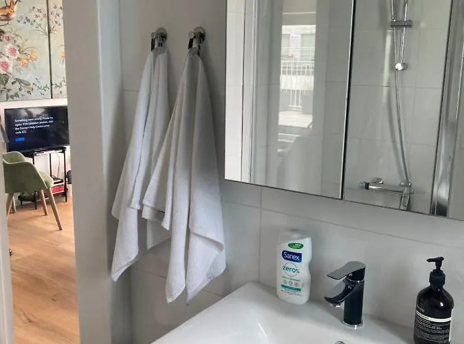 Seaview Penthouse דירה *